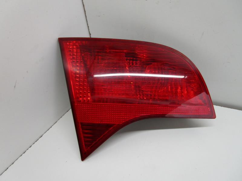 Feu arriere secondaire gauche (feux) AUDI A4 2 AVANT PHASE 2 BREAK Diesel - 1
