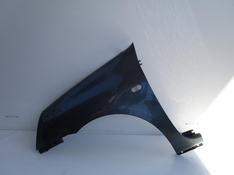 Aile avant gauche RENAULT CLIO 2 PHASE 2 Diesel - 1