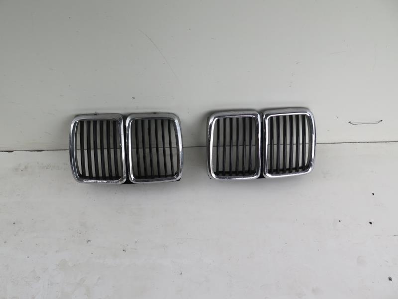 Calandre BMW SERIE 3 E30  - 1