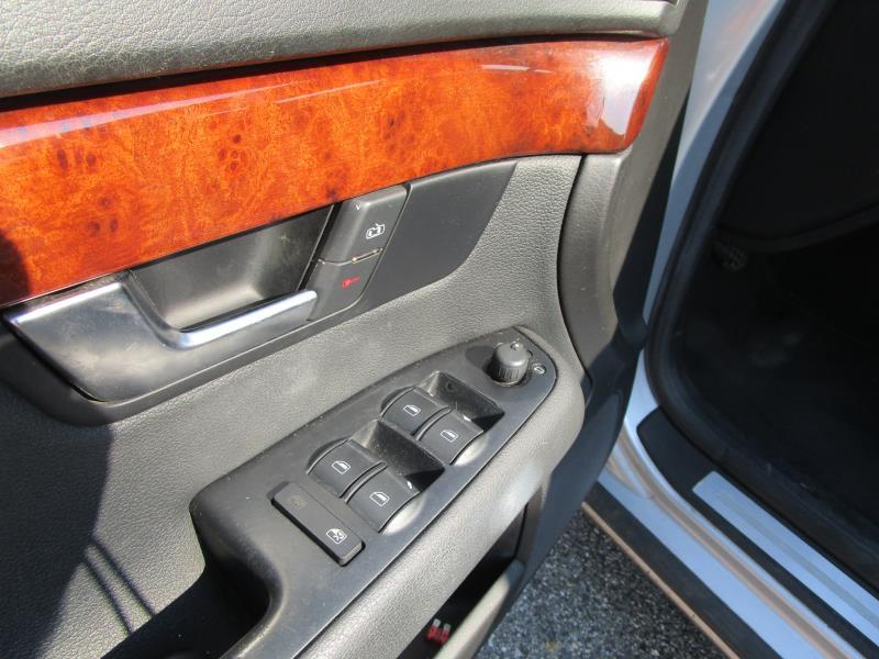 Moteur AUDI A4 2 AVANT PHASE 2 BREAK Diesel - 1