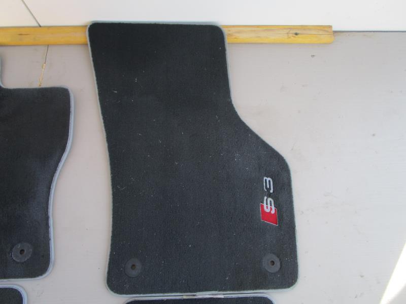 Tapis de sol AUDI A3 3 SPORTBACK S3 PHASE 1 Essence - 1
