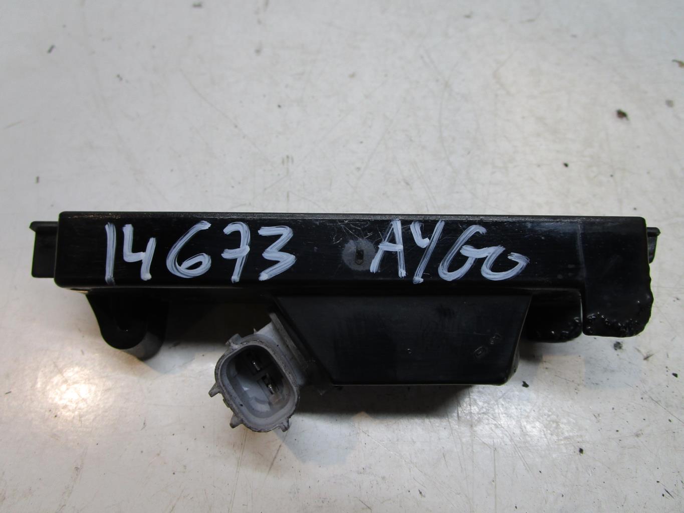 Eclairage de plaque TOYOTA AYGO 2 PHASE 2  - 1