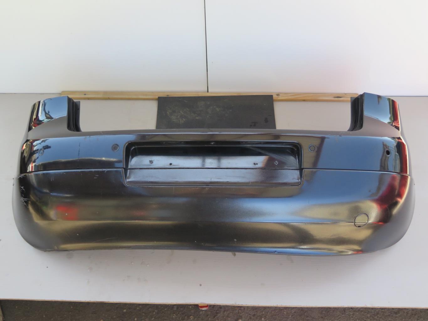 Pare choc arriere VOLKSWAGEN GOLF 5 Essence - 1