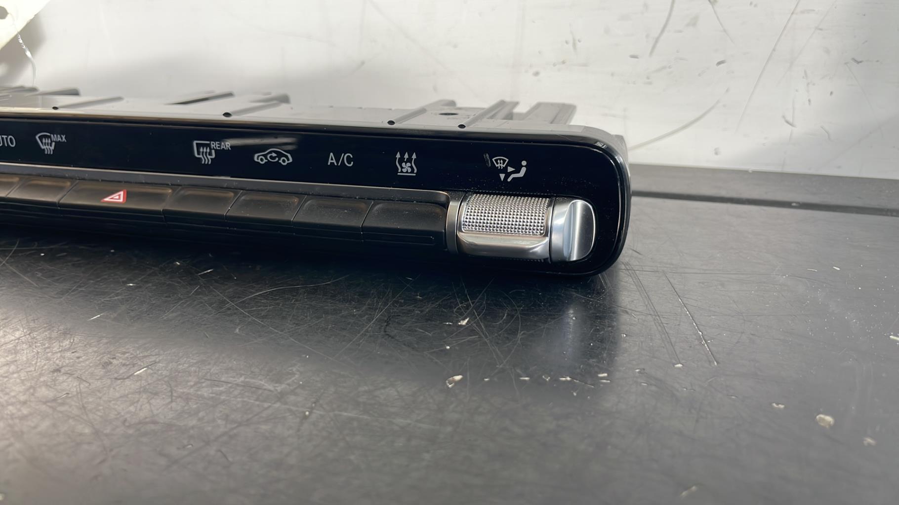 Commande chauffage MERCEDES CLASSE A 177 PHASE 1 Essence/Hybride - 1
