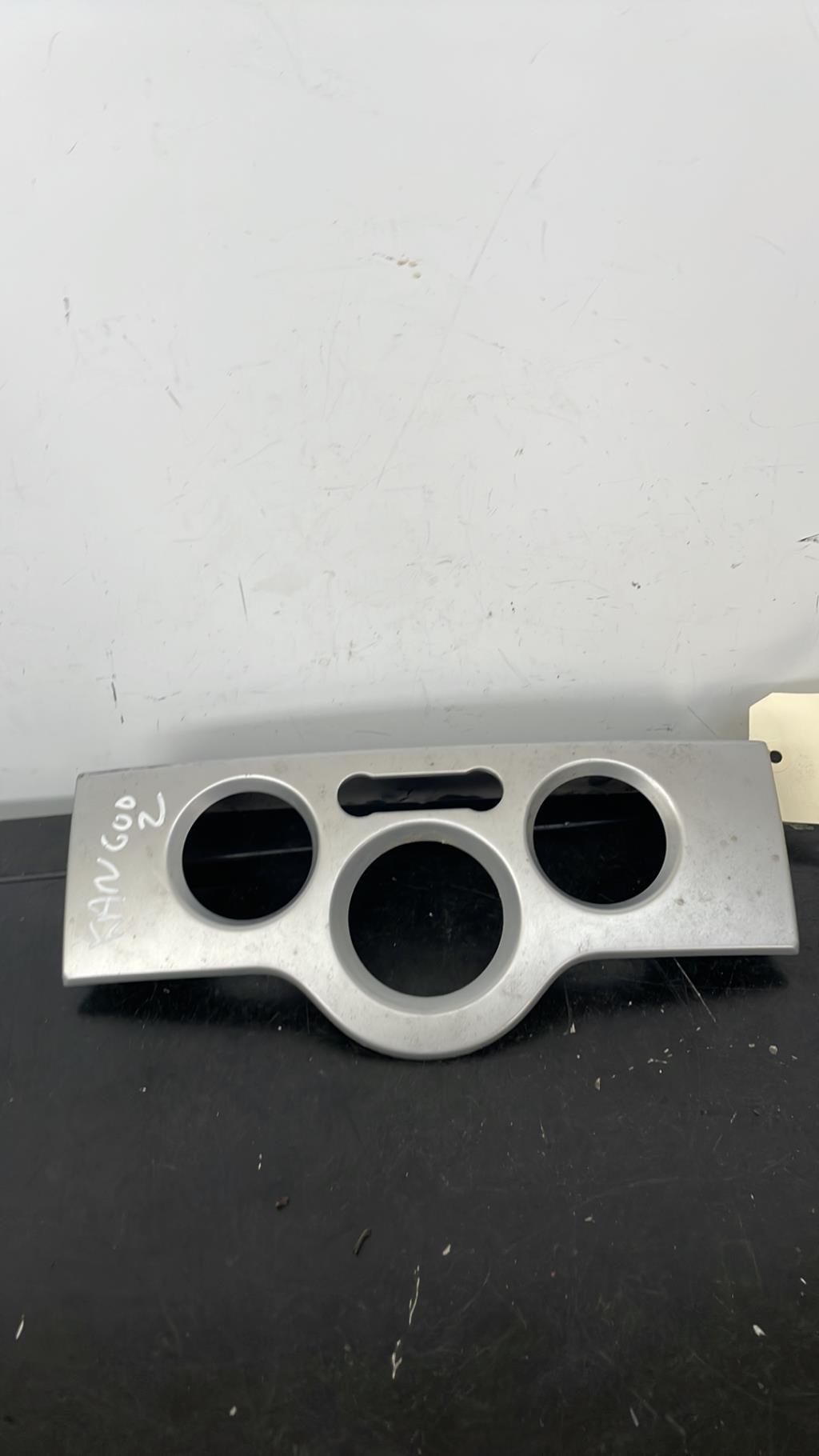 Console central (interieur plastique) RENAULT KANGOO 2 PHASE 1 Diesel - 1
