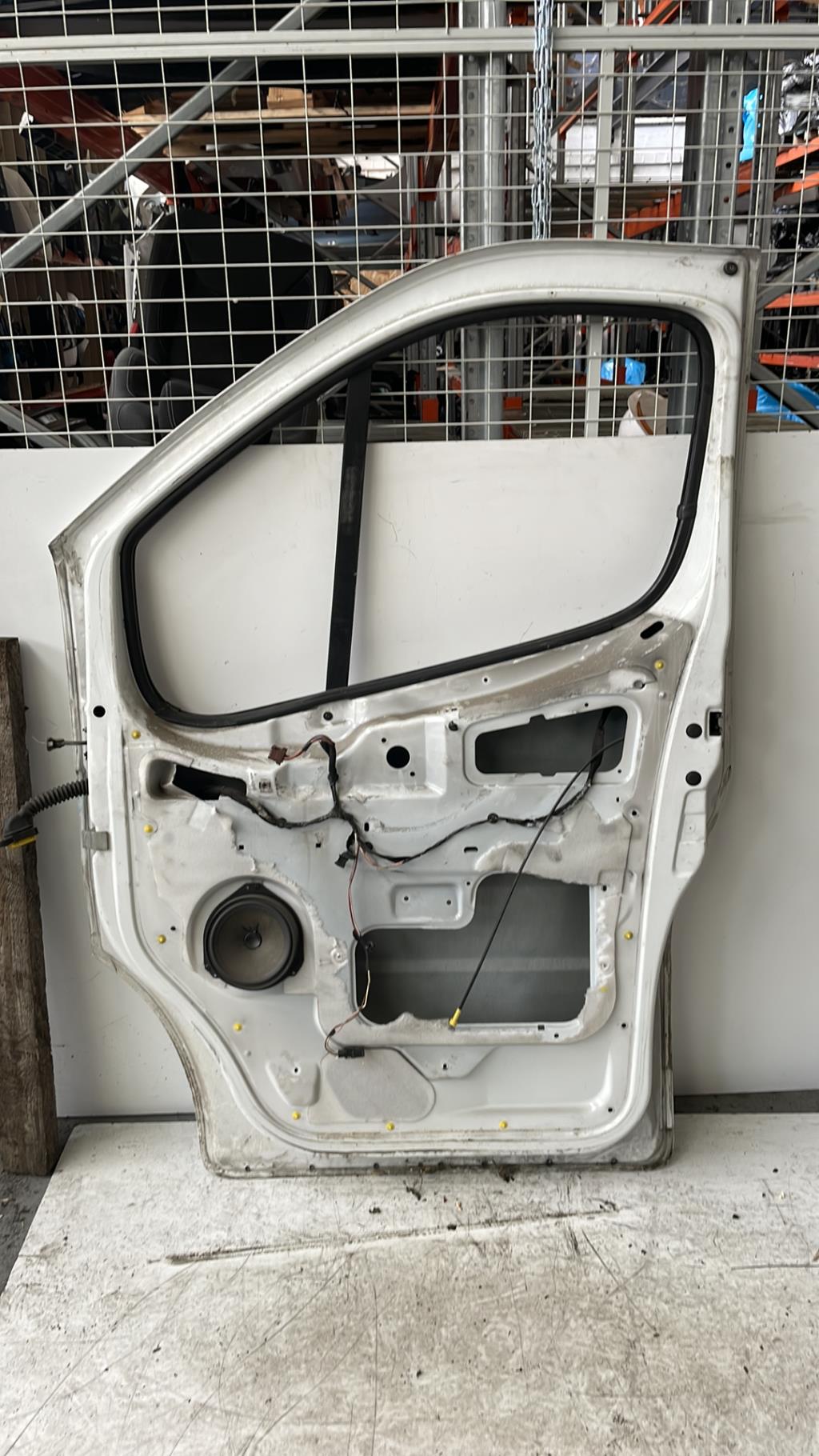 Porte avant droit RENAULT TRAFIC 2 PHASE 2 Diesel - 1