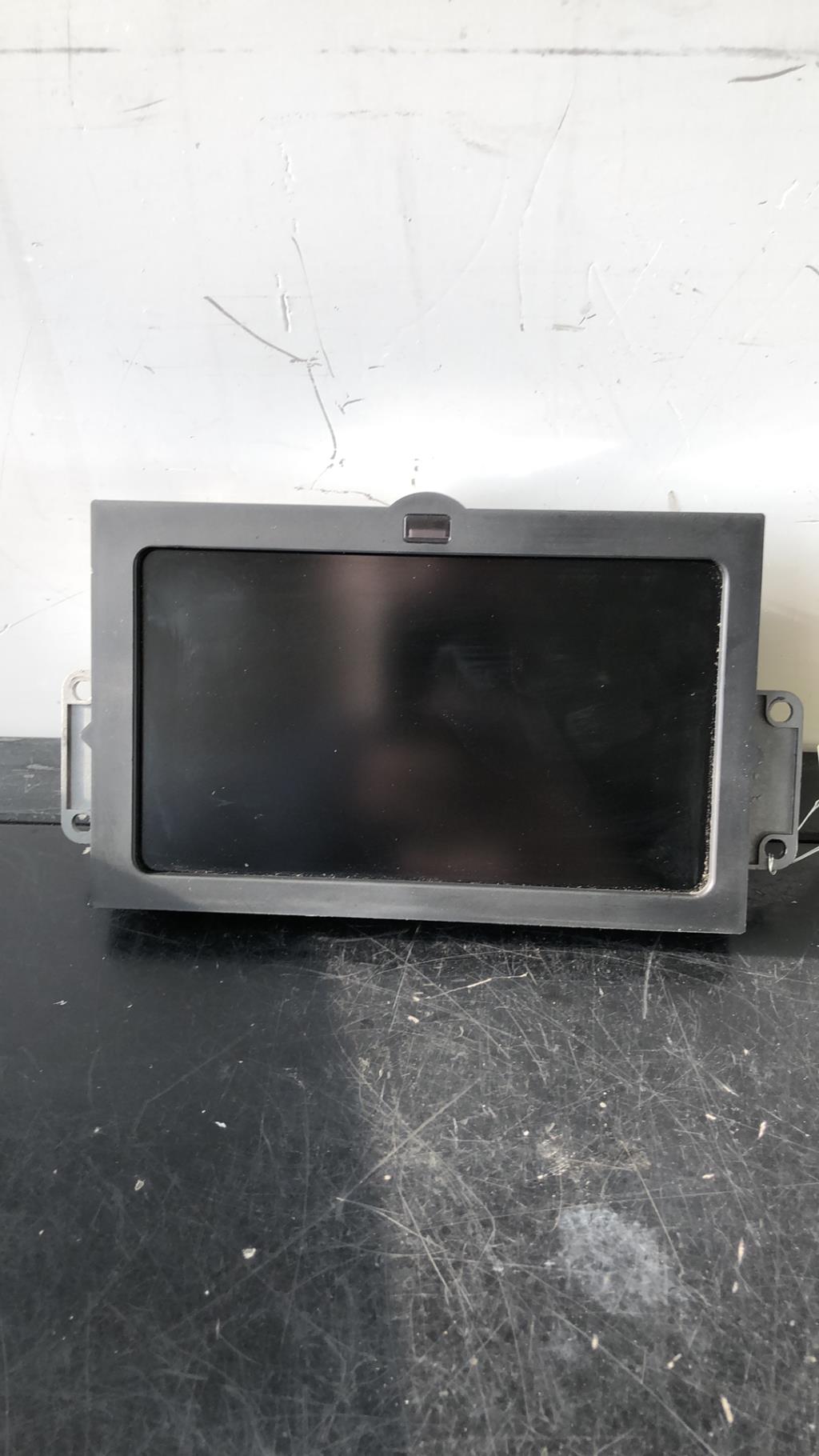 Ecran GPS PEUGEOT 207 Essence - 1