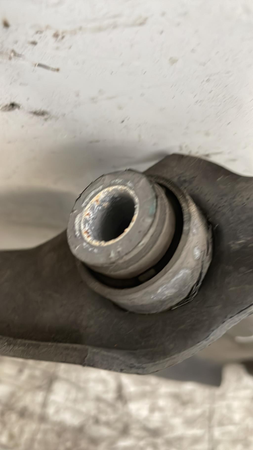Triangle avant gauche RENAULT CLIO 4 PHASE 2 Diesel - 1