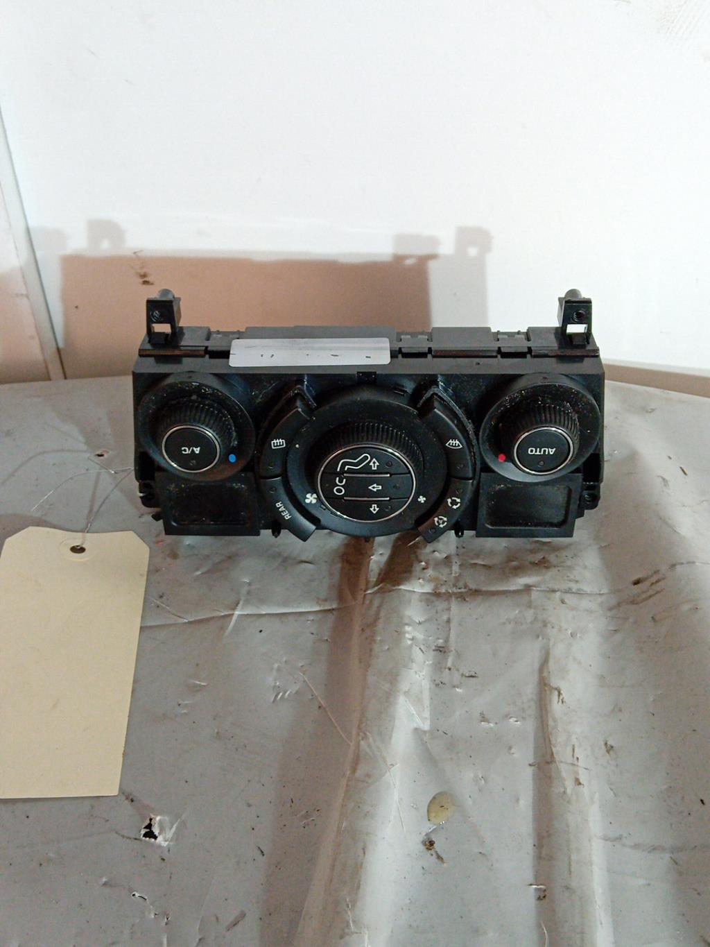 Commande chauffage PEUGEOT 5008 1 PHASE 1 Diesel - 1