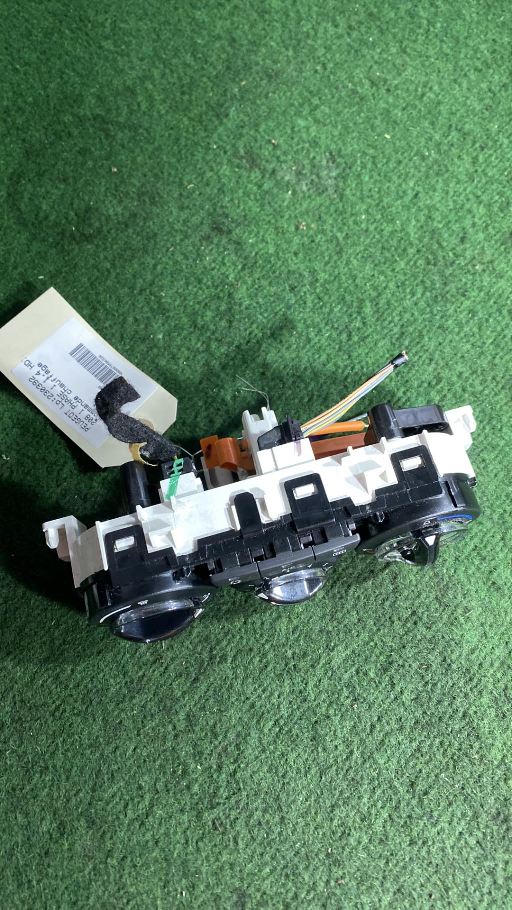 Commande chauffage PEUGEOT 208 1 PHASE 1 Diesel - 1