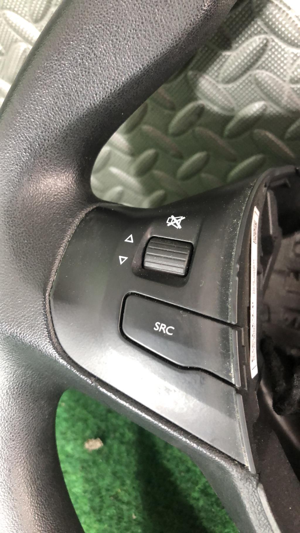 Volant PEUGEOT 208 1 PHASE 1 Essence - 1