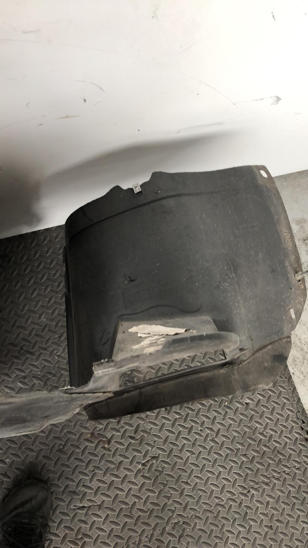 Cache moteur  VOLKSWAGEN GOLF 6 Diesel - 1
