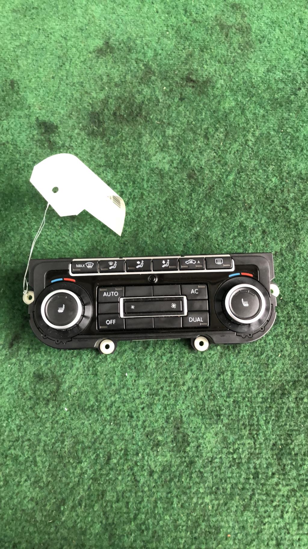 Commande chauffage VOLKSWAGEN GOLF 6 Diesel - 1