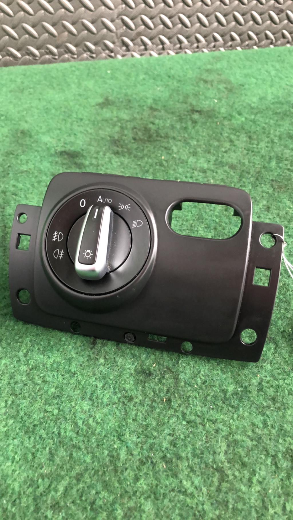 Commande de phare VOLKSWAGEN GOLF 6 Diesel - 1
