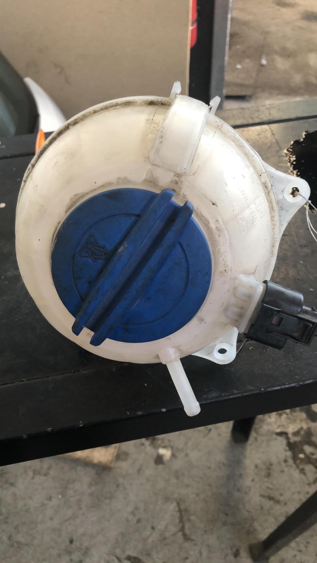 Vase d'expansion AUDI A1 1 PHASE 1 Diesel - 1