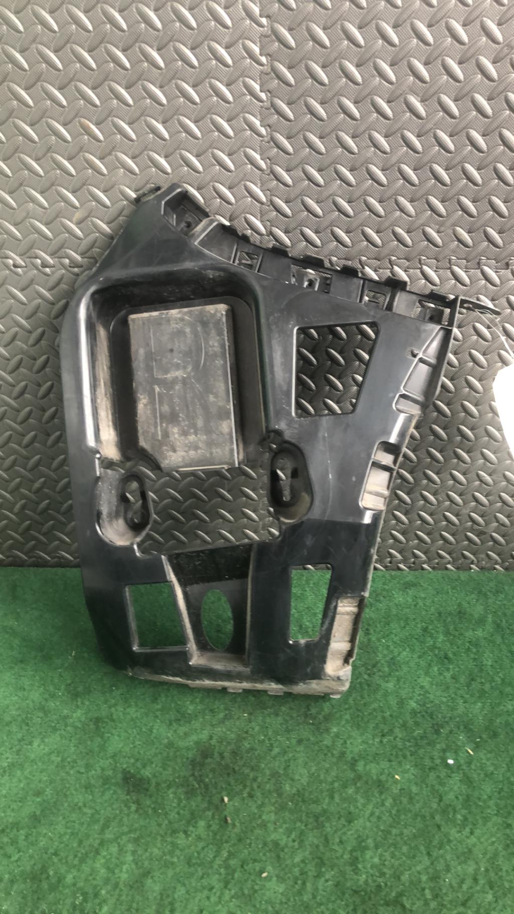 Support de pare chocs arriere BMW SERIE 1 F20 PHASE 1 Diesel - 1