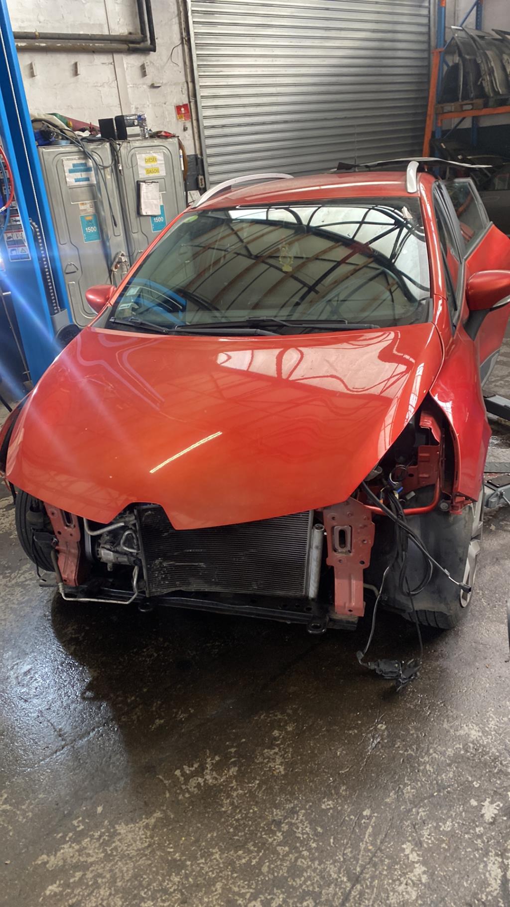 Triangle avant droit RENAULT CLIO 4 PHASE 1 BREAK Diesel - 1