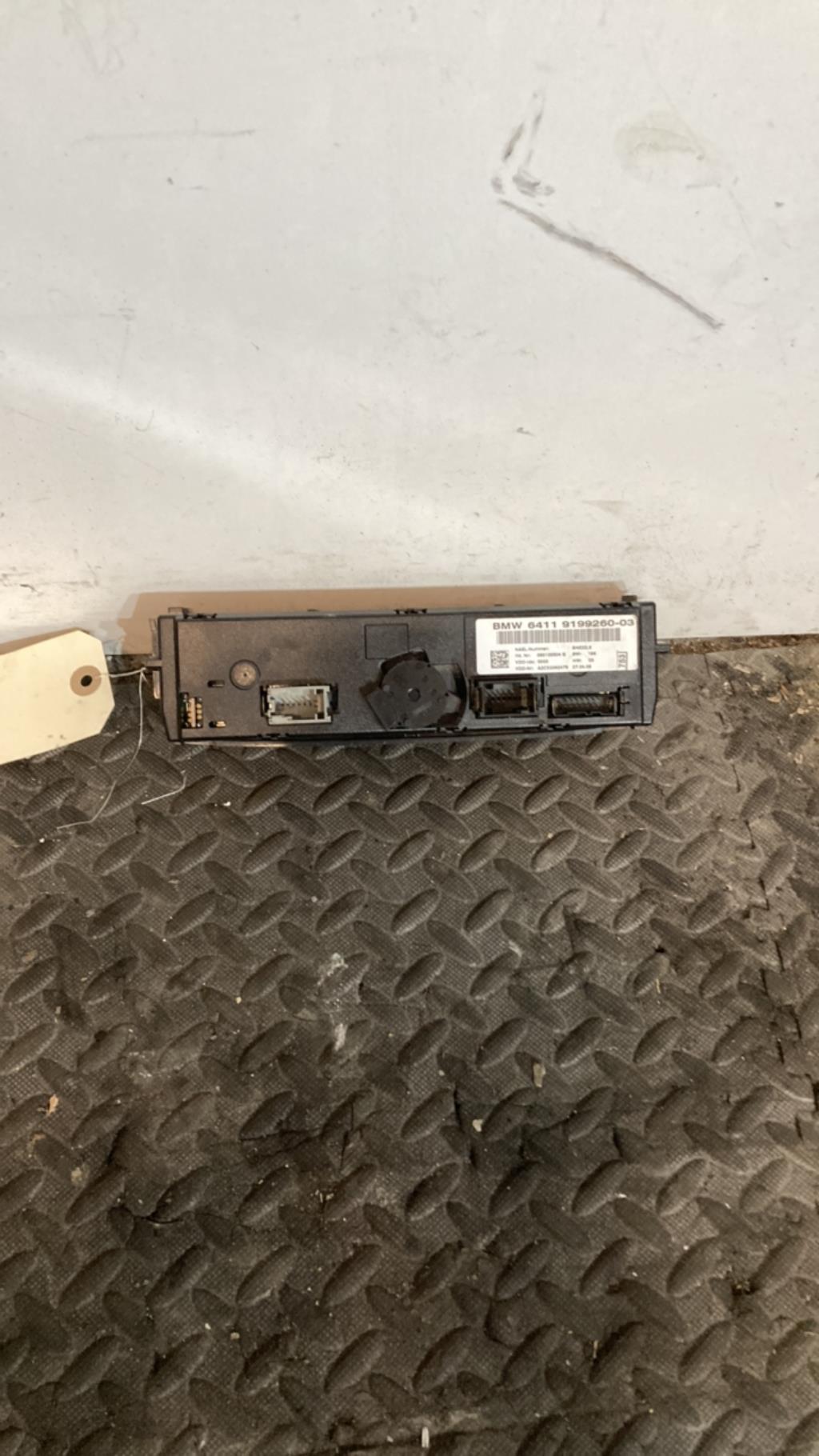 Commande chauffage BMW SERIE 3 E90 PHASE 2 Diesel - 1