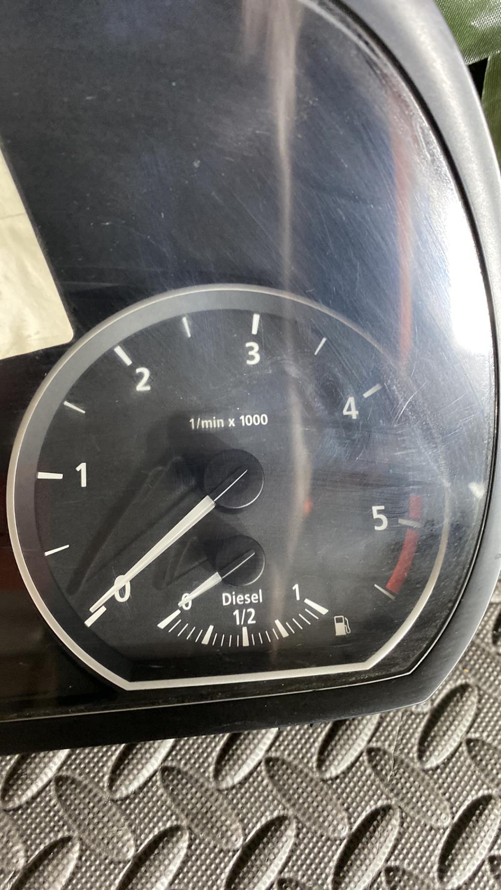 Compteur BMW SERIE 1 E87 PHASE 1 Diesel - 1