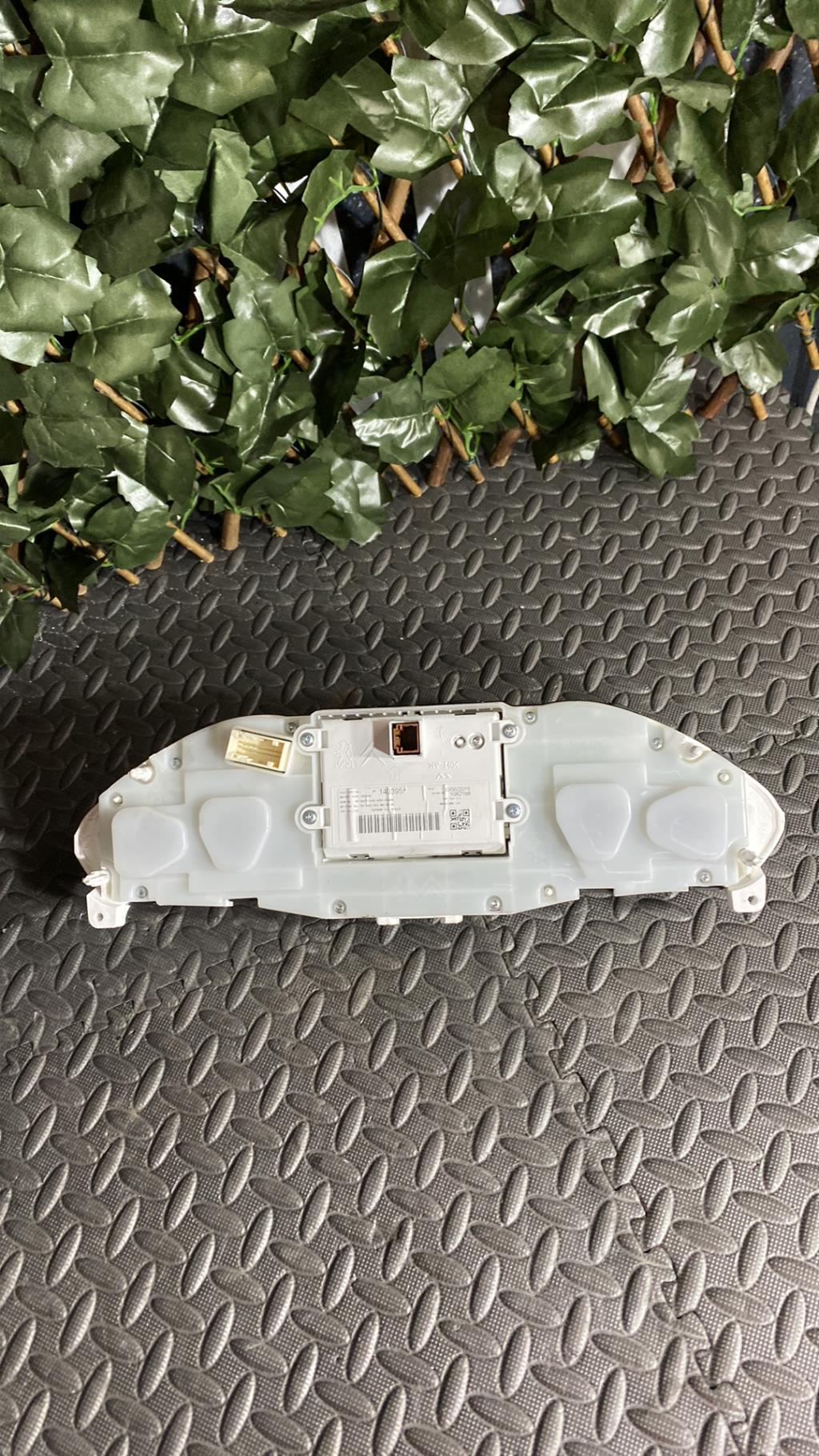 Compteur PEUGEOT 2008 1 PHASE 1 Essence - 1