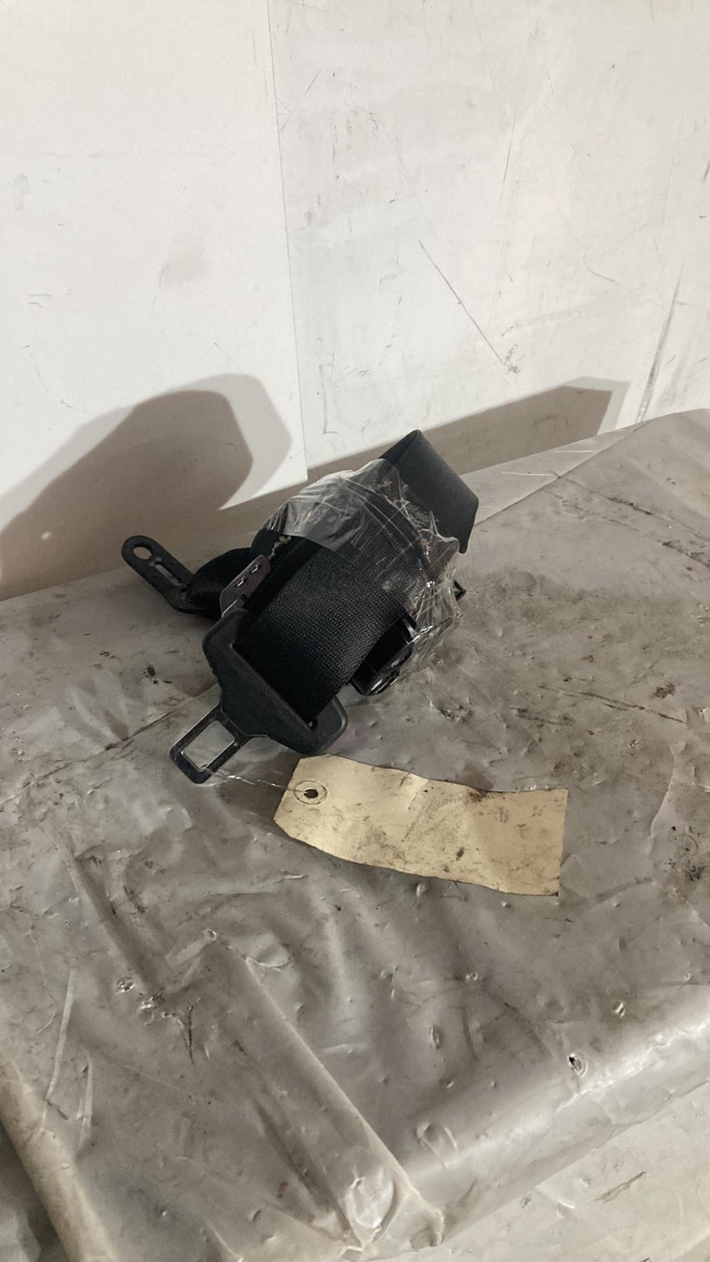 Ceinture arriere gauche BMW X1 E84 PHASE 1 Diesel - 1