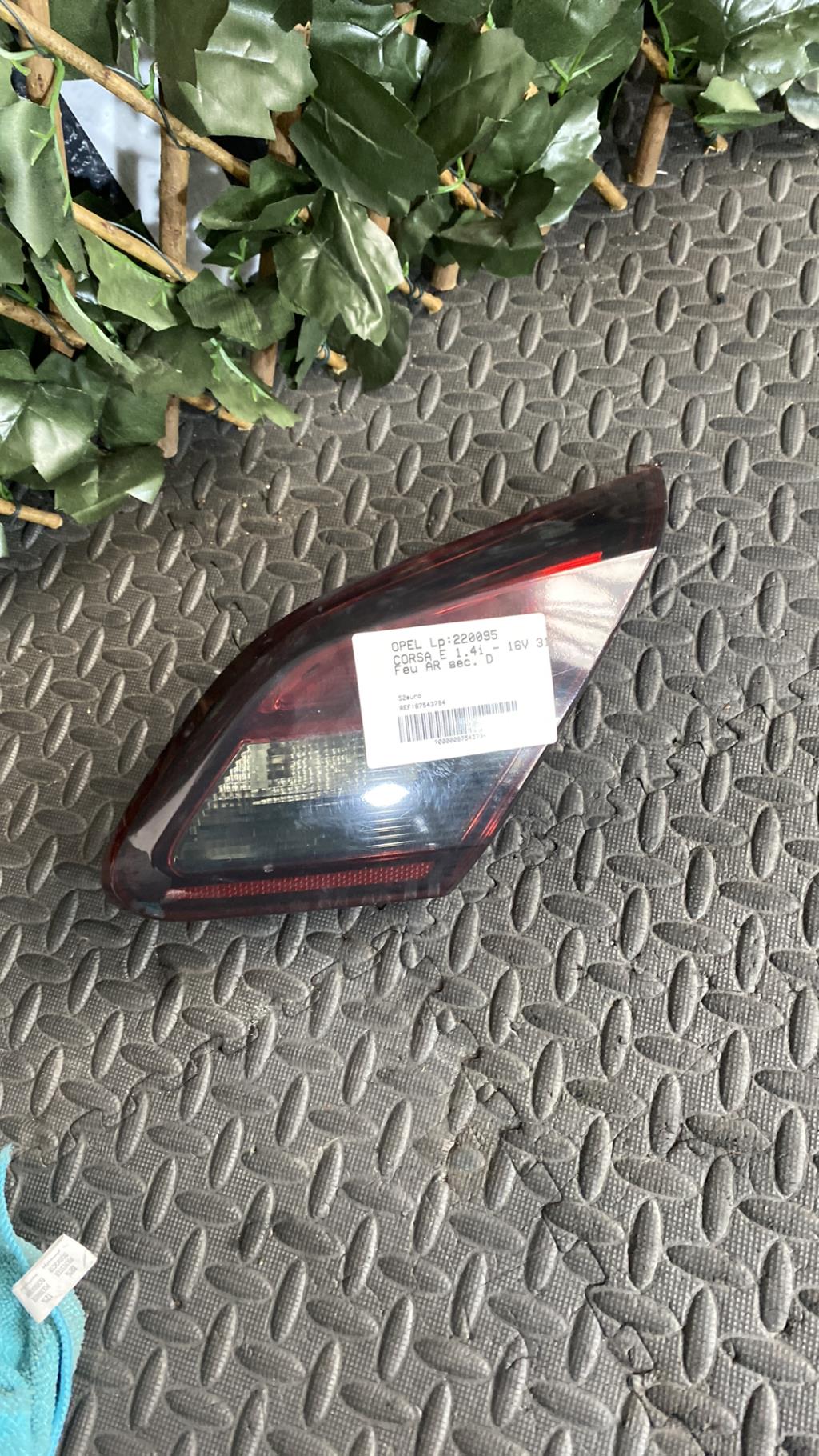 Feu arriere secondaire droit (feux) OPEL CORSA E Essence - 1