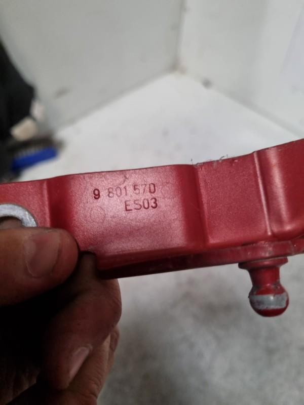 Charniere de capot MINI MINI 2 R60 COUNTRYMAN BREAK Diesel - 1