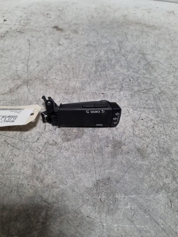 Commande autoradio RENAULT CLIO 5 PHASE 1 Diesel/Hybride - 1