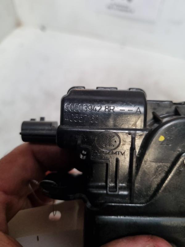Serrure de coffre RENAULT CLIO 4 PHASE 2 Essence - 1