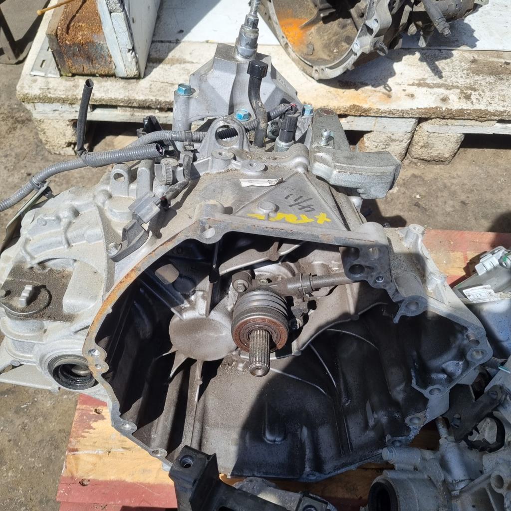 Boite de vitesses NISSAN X-TRAIL 3 PHASE 1 Diesel - 1