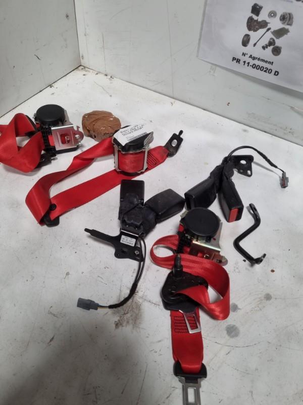 Ceinture centrale RENAULT CLIO 4 PHASE 2 Essence - 1