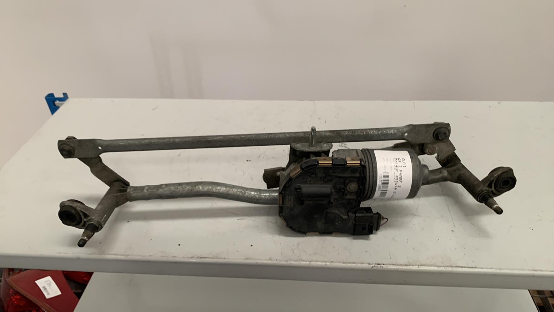 Moteur essuie glace avant AUDI A3 2 PHASE 2  - 1