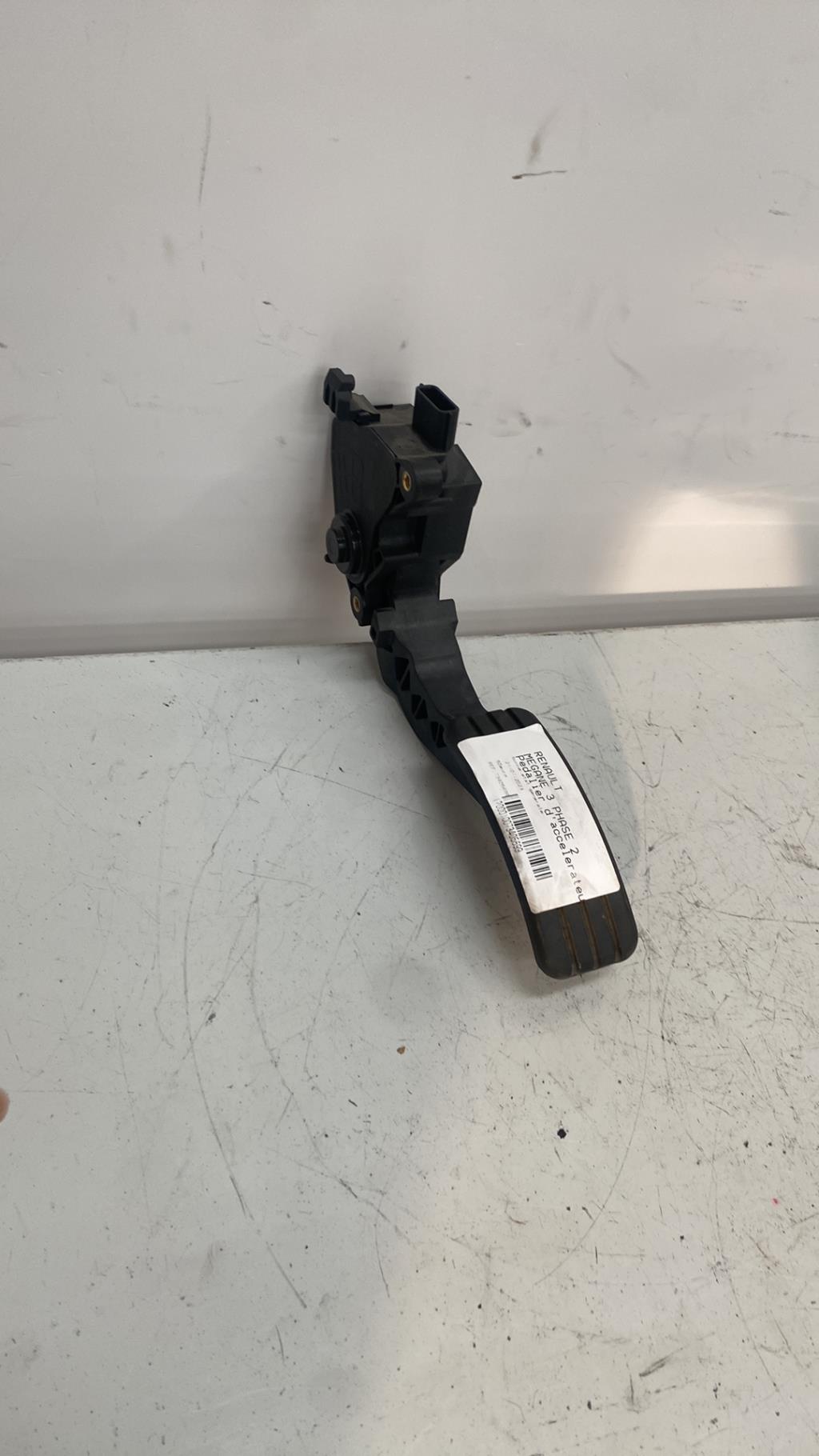 Pedale d'accelerateur RENAULT MEGANE 3 PHASE 2  - 1