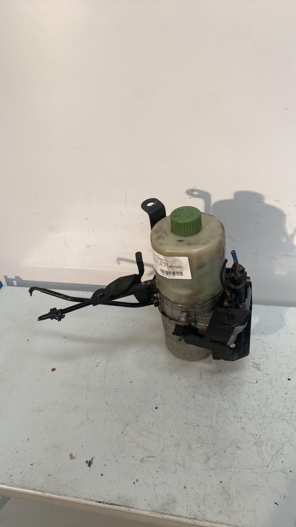 Pompe de direction VOLKSWAGEN POLO 5 PHASE 1  - 1