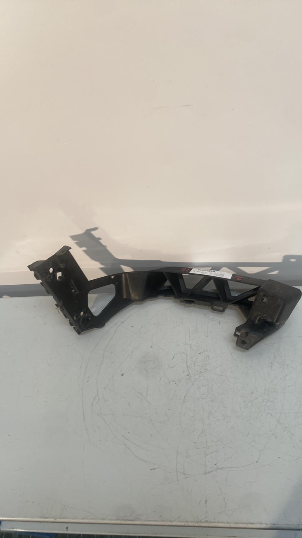 Support de pare chocs arriere RENAULT LAGUNA 3 PHASE 1 COUPE Diesel - 1