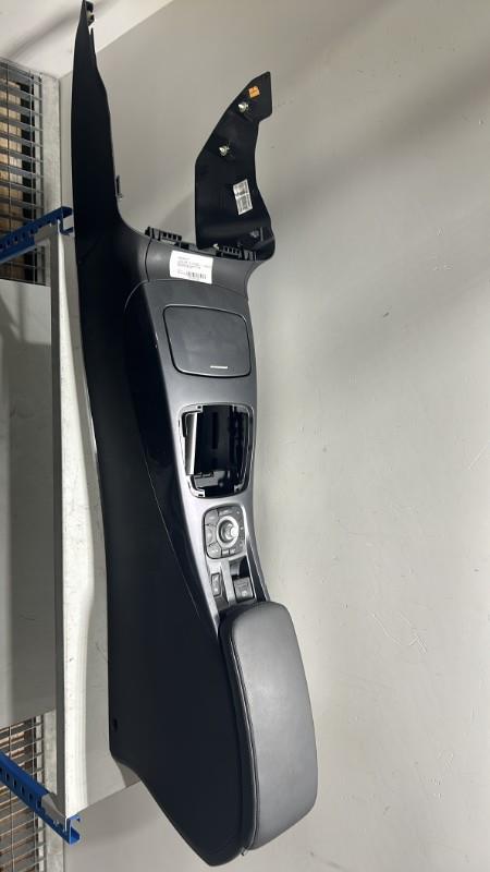 Console central (interieur plastique) RENAULT LAGUNA 3 PHASE 1 COUPE  - 1