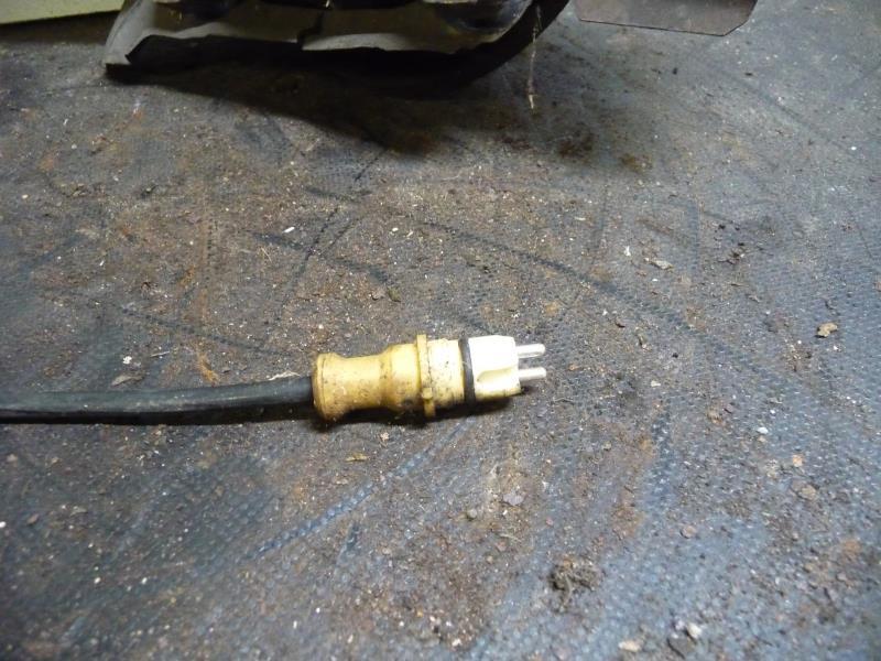 Fusee avant droit FIAT PUNTO 2 PHASE 1 Diesel - 1