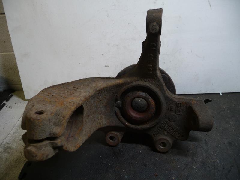 Fusee avant droit FORD C-MAX 1 PHASE 1 Diesel - 1