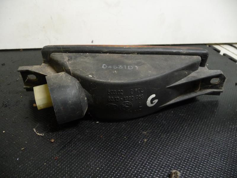 Optique avant secondaire droit (feux)(clignotant) BMW SERIE 3 E30 Essence - 1