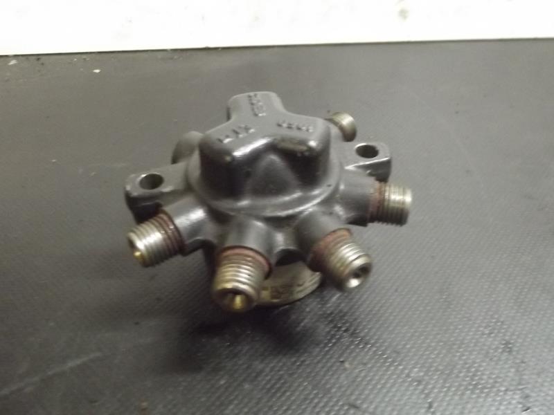Rampe injection RENAULT SCENIC 2 PHASE 1 Diesel - 1