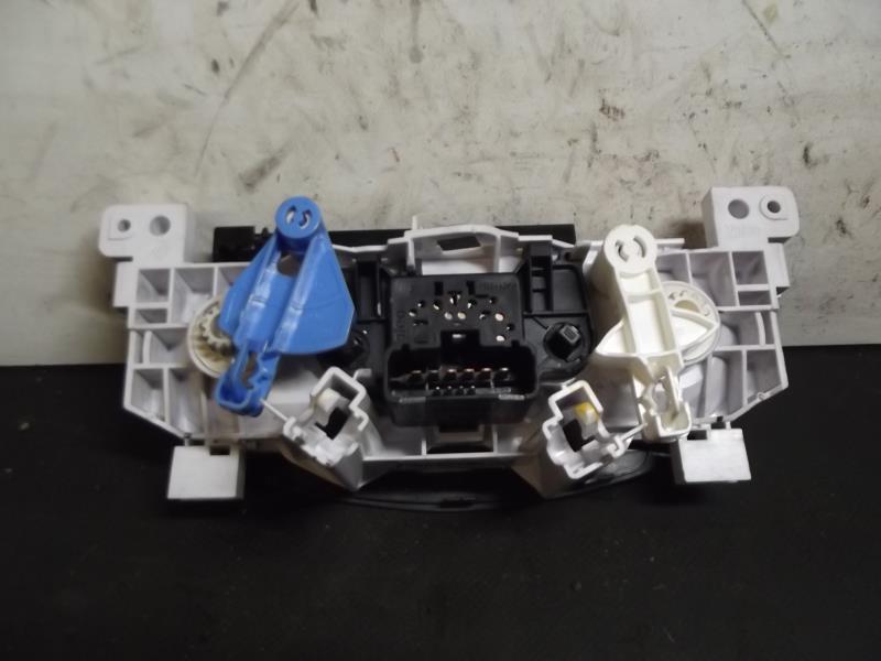 Commande chauffage DACIA SANDERO 1 Essence/GPL - 1