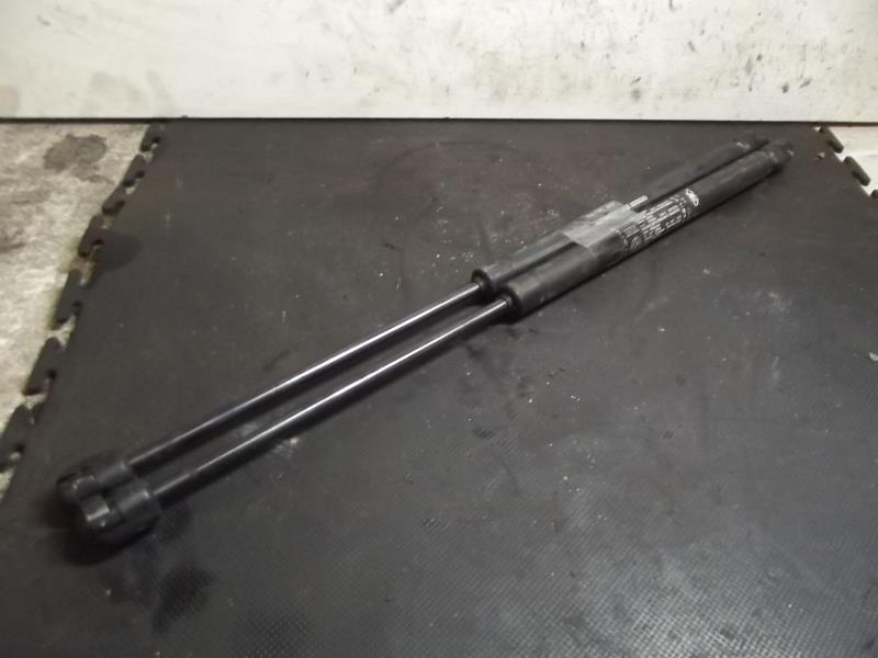 Verin de coffre FIAT PUNTO 2 PHASE 1 Diesel - 1
