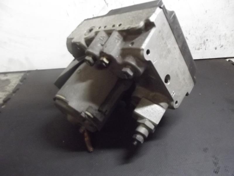 Bloc ABS (freins anti-blocage) BMW SERIE 5 E39 PHASE 1 Essence - 1