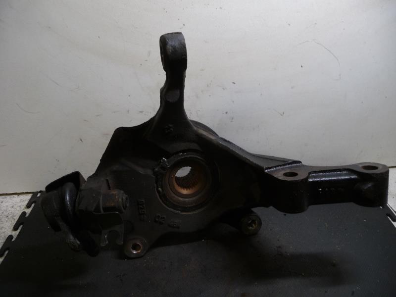 Fusee avant gauche RENAULT LAGUNA 2 PHASE 1 Essence - 1