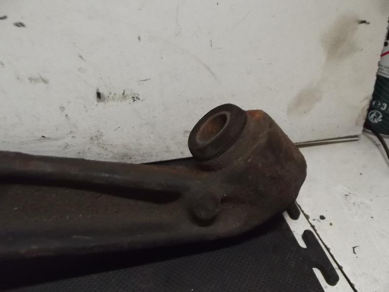 Triangle avant gauche RENAULT TRAFIC 1 PHASE 3 Diesel - 1