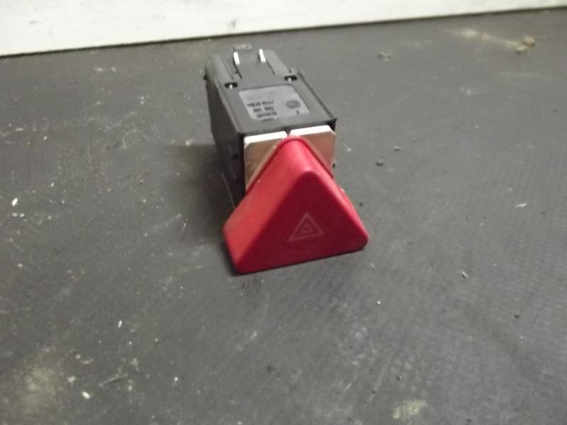 Bouton de warning VOLKSWAGEN GOLF PLUS PHASE 1 Diesel - 1