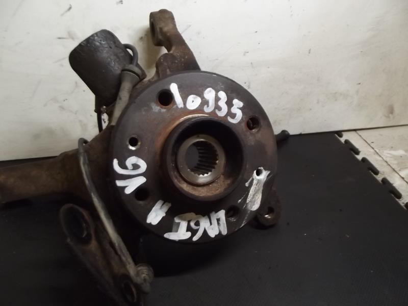 Fusee avant gauche RENAULT LAGUNA 2 PHASE 1 Diesel - 1