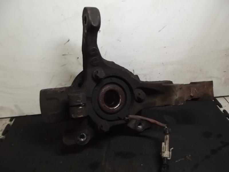Fusee avant gauche OPEL ZAFIRA A PHASE 1 Diesel - 1