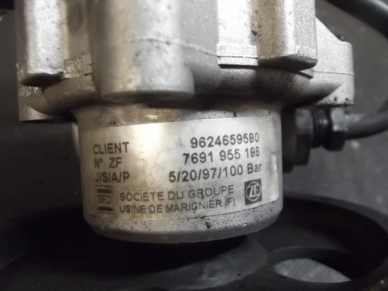 Pompe de direction CITROEN EVASION PHASE 1 Diesel - 1