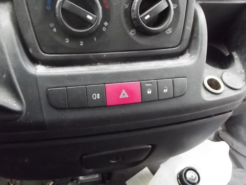 Bouton de warning PEUGEOT BOXER 3 PHASE 1 Diesel - 1
